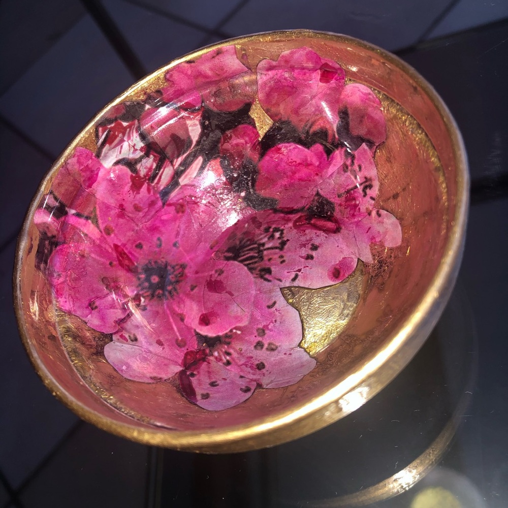 Gold Leaf Bowl. 3/12 around 3.175 tall. Hand made.
